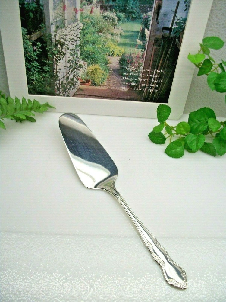 Retroneu   STARLIGHT   Silverplate  Pie Cake Dessert or Pastry Server   1991