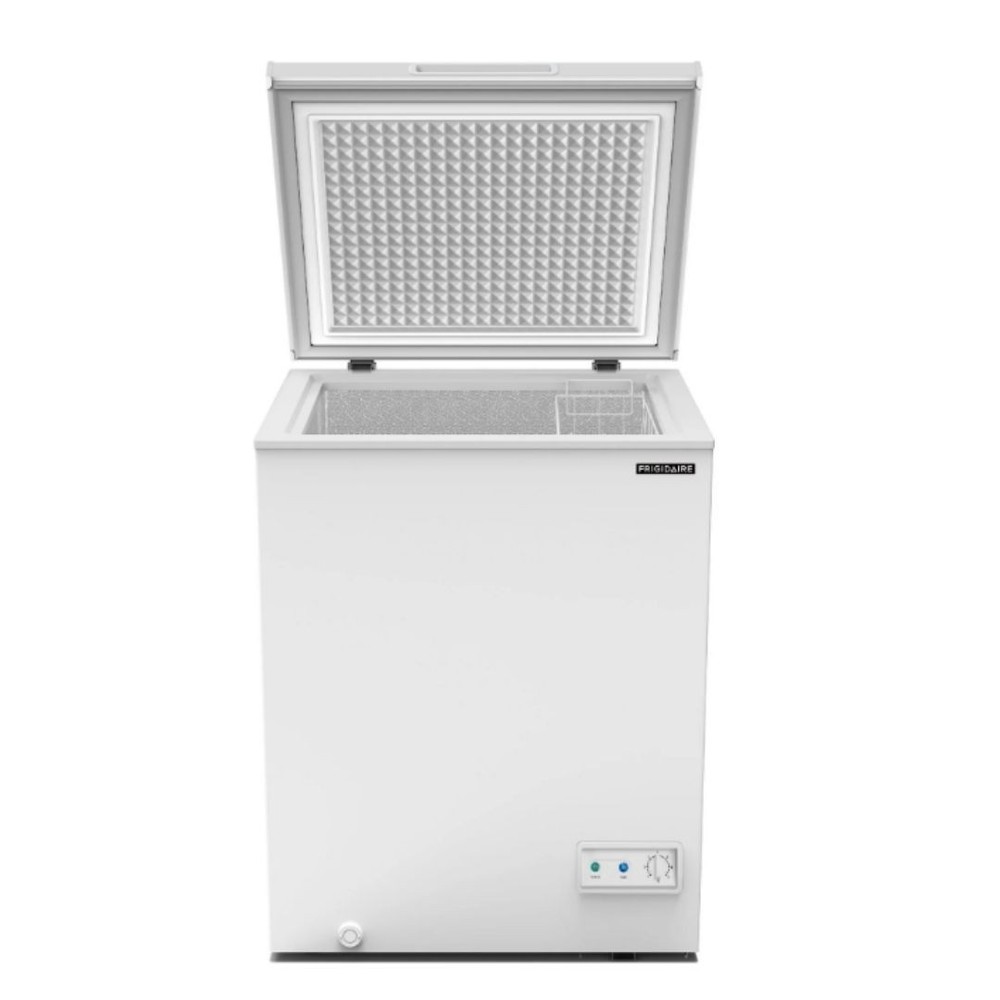 Frigidaire EFRF5003 5.0 Cu ft Chest Freezer - White