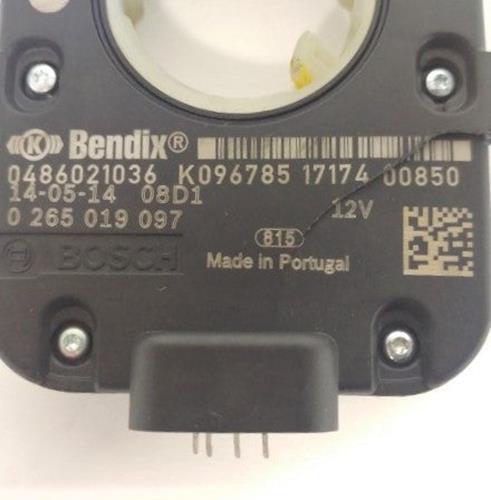 Cracked Bendix Straight Steering Angle Sensor - P/N BW K096785