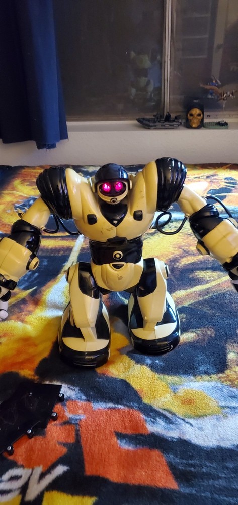 Robosapien Interactive Robot 14" WowWee No Remote 2014