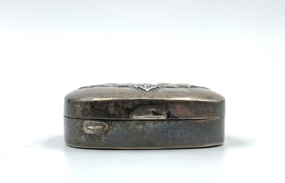 Mervyn's Sterling Pill Box Silver Repousse AN3/25