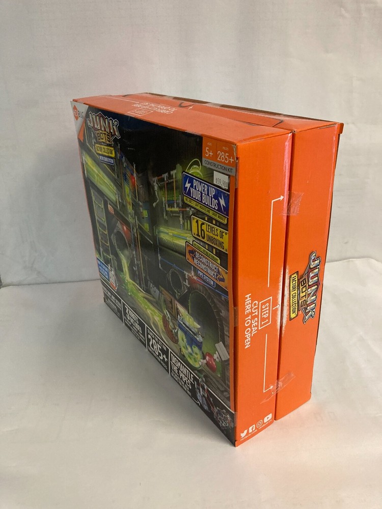 HEXBUG METRO SEWER SYSTEM JUNKBOTS 430-7799 HEXBUG