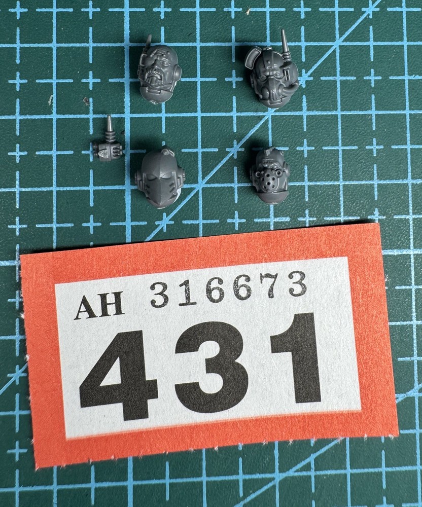 Space Marine Head Helmet Bundle Sergeant Character Heresy 40K Bits Primaris