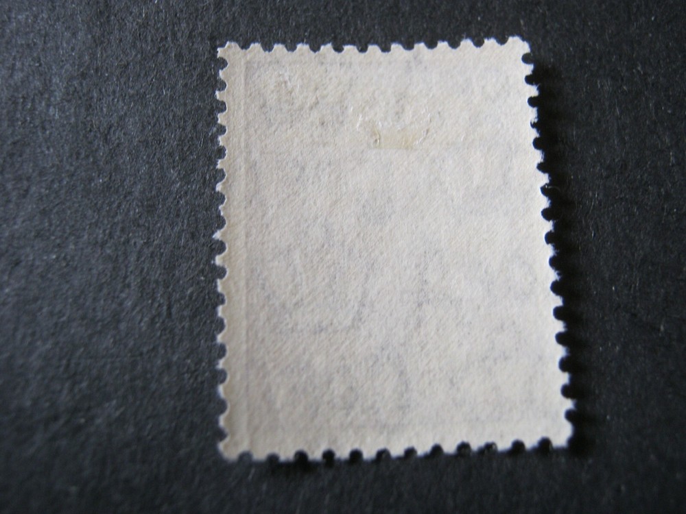 AUSTRALIA 1932 9d VIOLET SG133 MINT VERY LIGHTLY HINGED