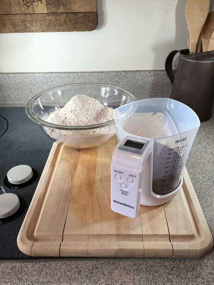 Digital Kitchen Scale and Measuring Cup White