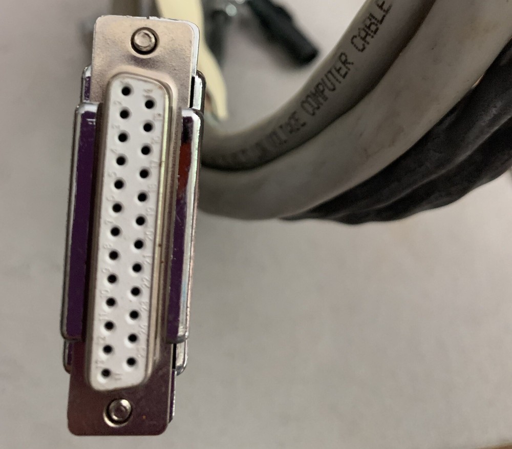 AMP 213932-3 9906 CABLE E111272 LOW COLTAGE COMPUTER CABLE NZ4736