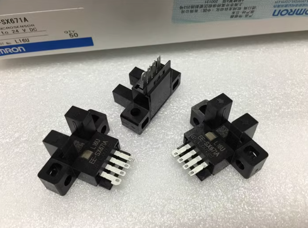 1PC New Omron Photo microswitch EE-SX671A #LL