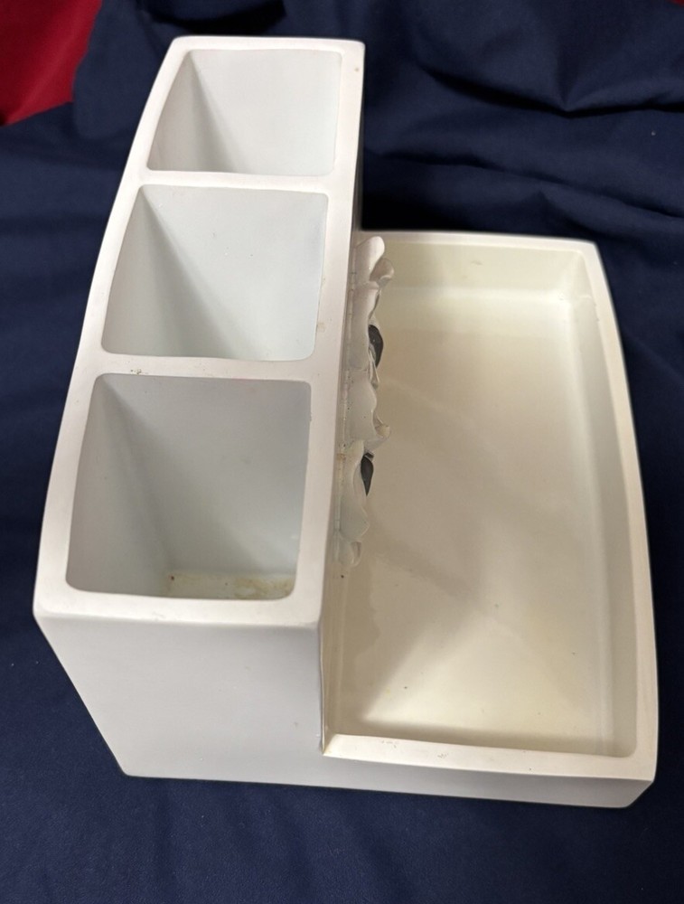 Michael Amini Bathroom Accessory Caddy Toothbrush, Paste, Brush, Comb - READ!!