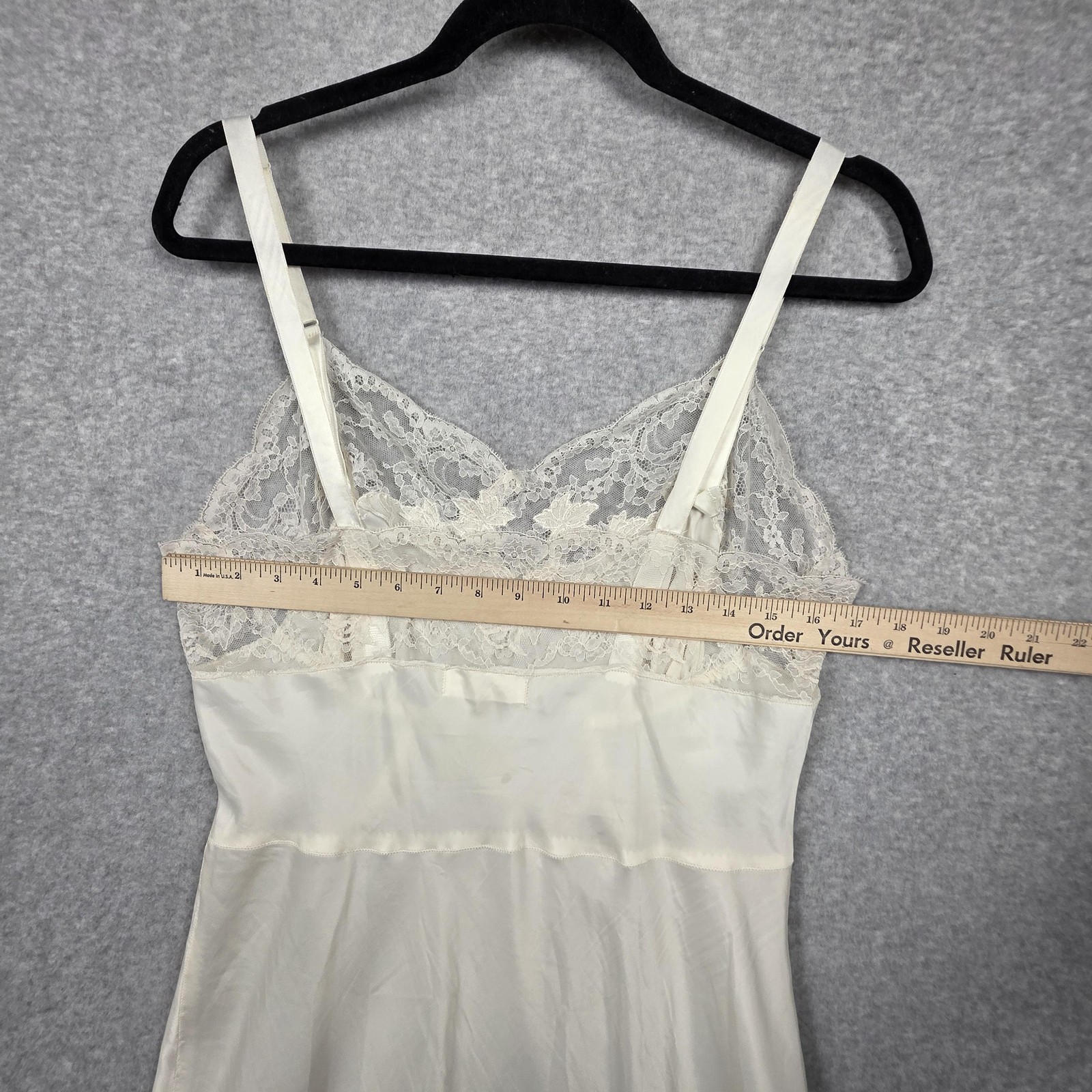 Vintage Barbizon Full Slip Womens 10 White Satin Lace Trim Rhapsody Lingerie