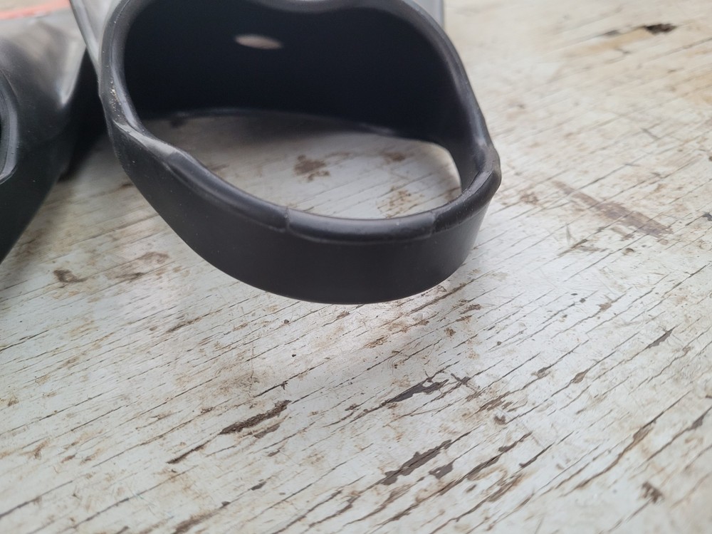 1 Pair Dafin 5-6 Small Fair condition,