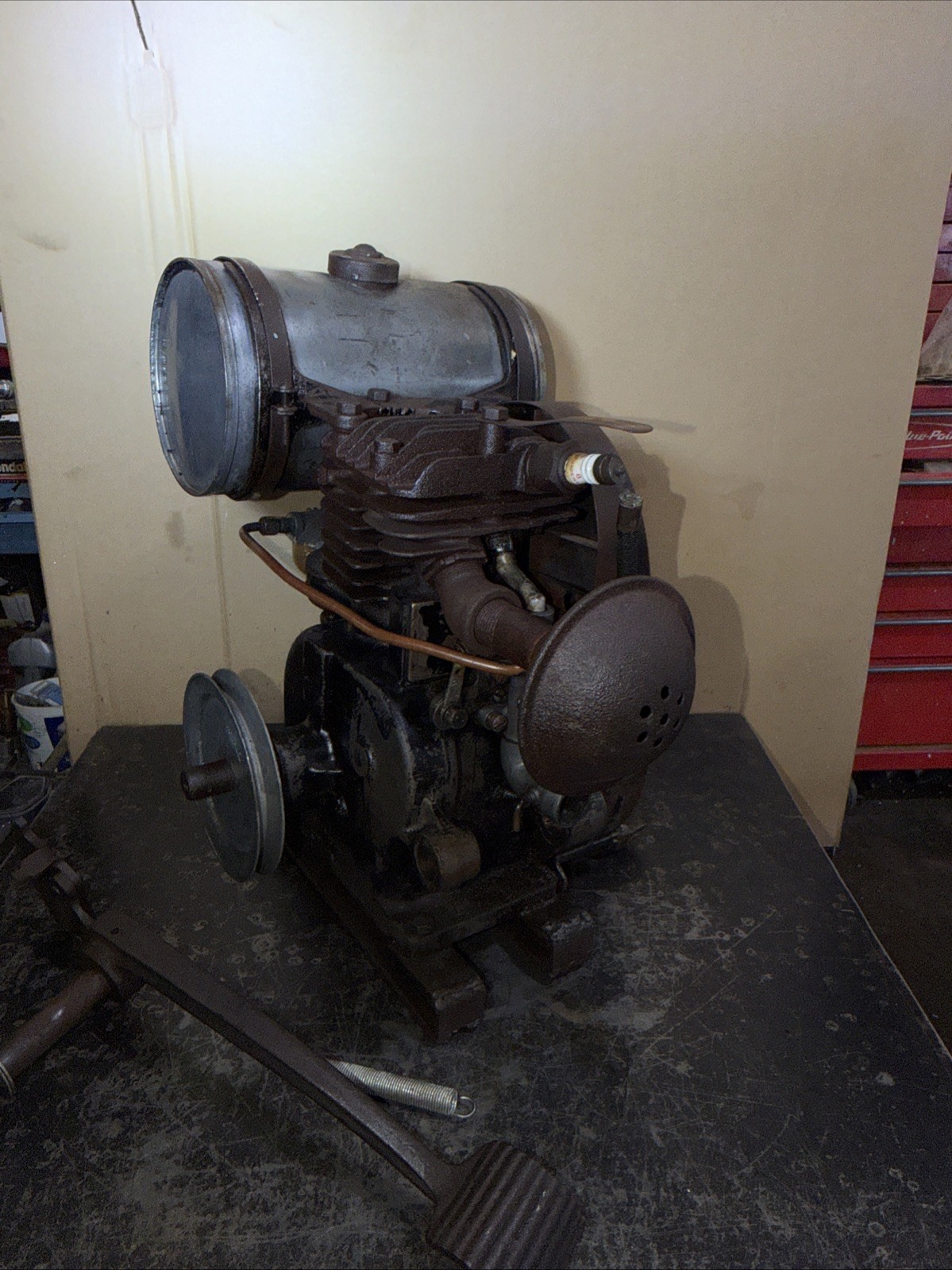Antique Briggs & Stratton Model H Kick Start Aircooled Engine