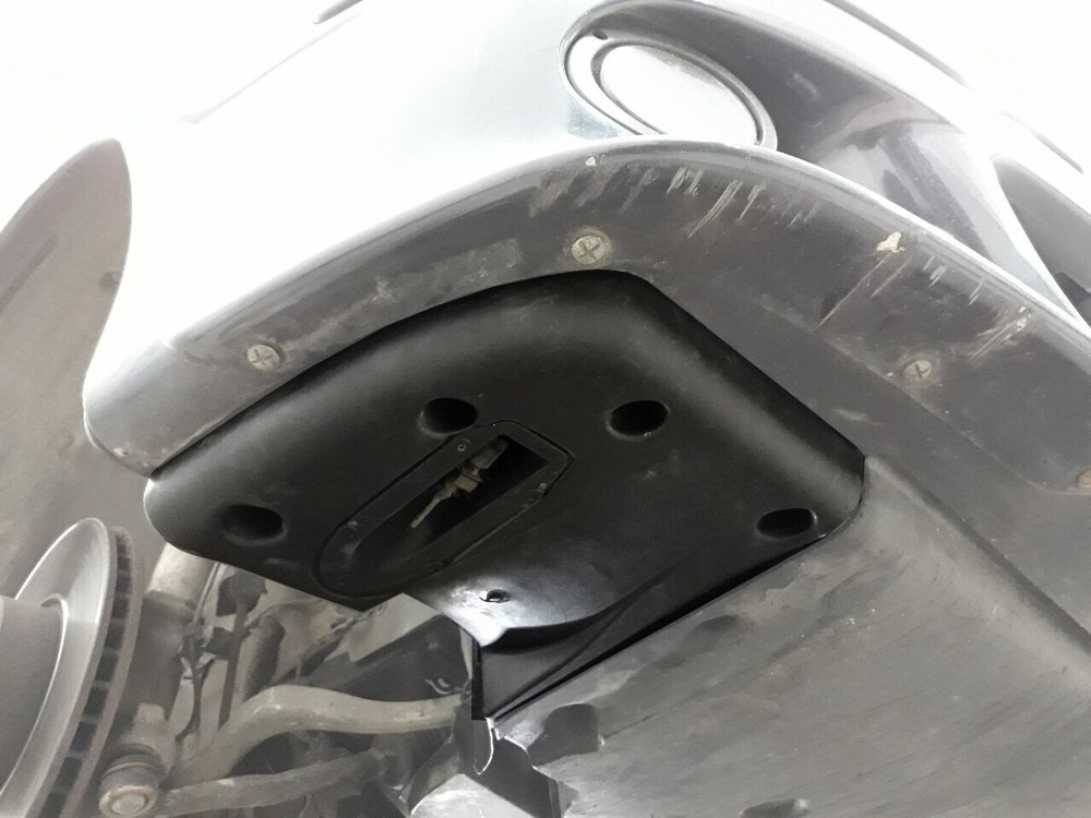BMW E39 M5 L+R FRONT form M BUMPER SPLASH PANEL ABS plastic with instalation kit
