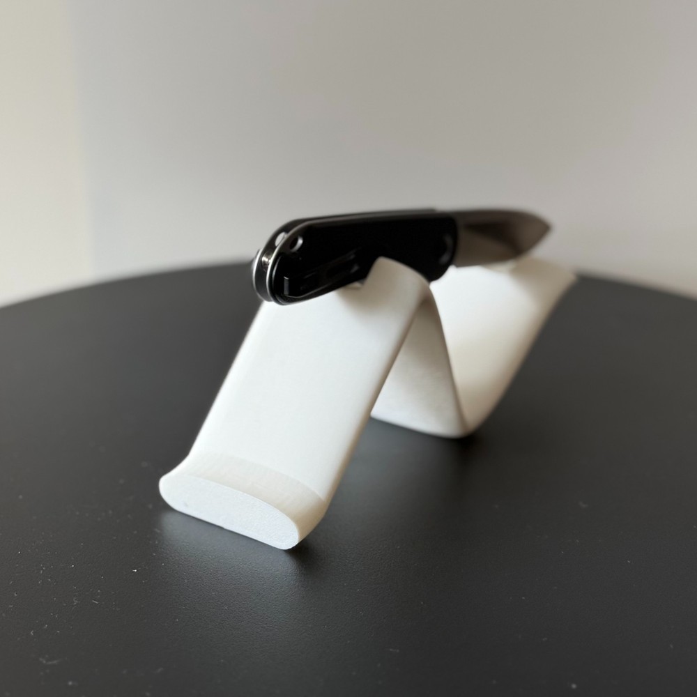 3D Printed Wave Knife Stand - EDC Knife Display Holder - White PLA