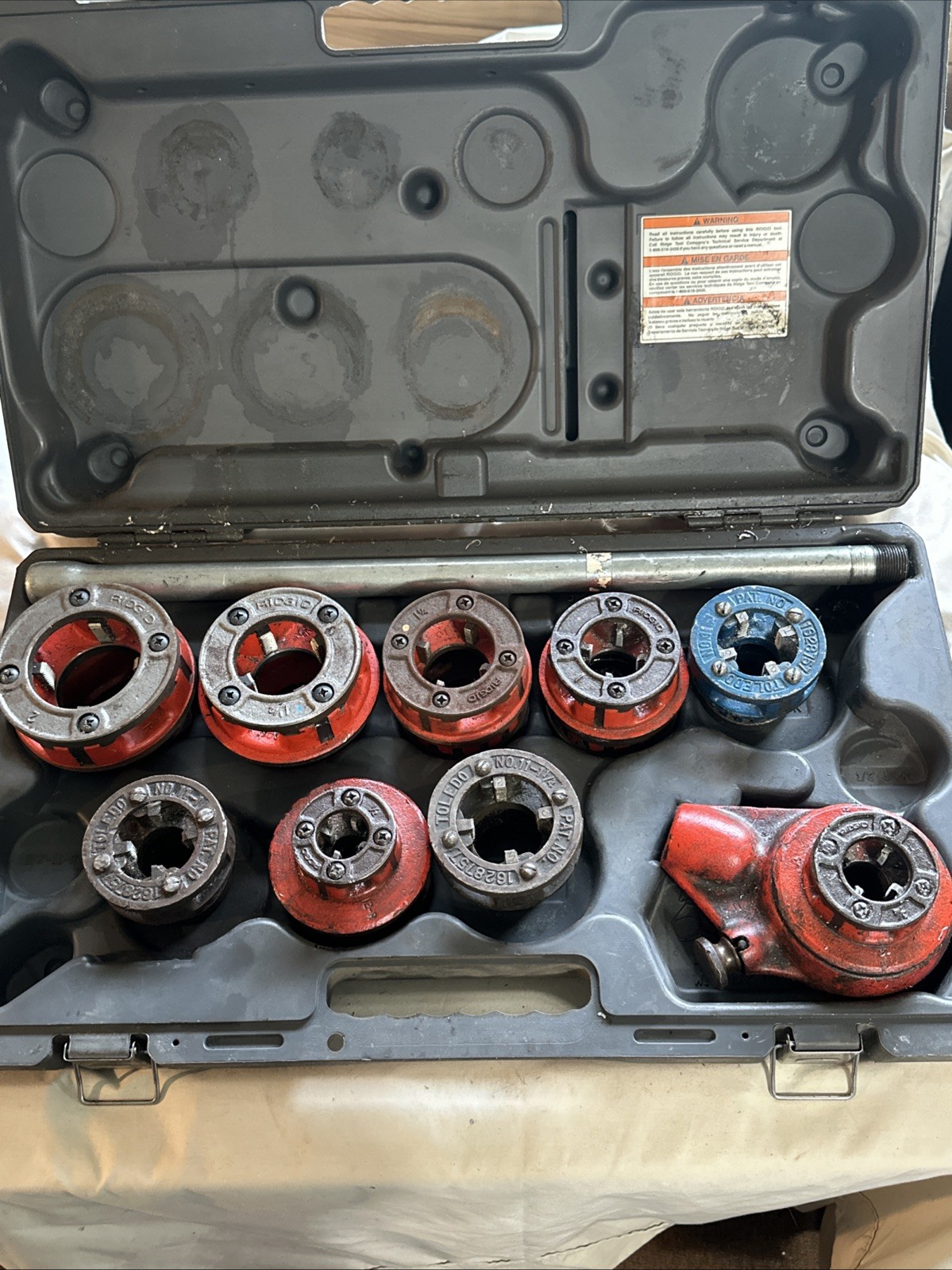 Rigid Pipe & Toledo Pipe Threading Set 3/4” 3-1” 2-1-1/4” 1-1/2” 2” 12R W/handle