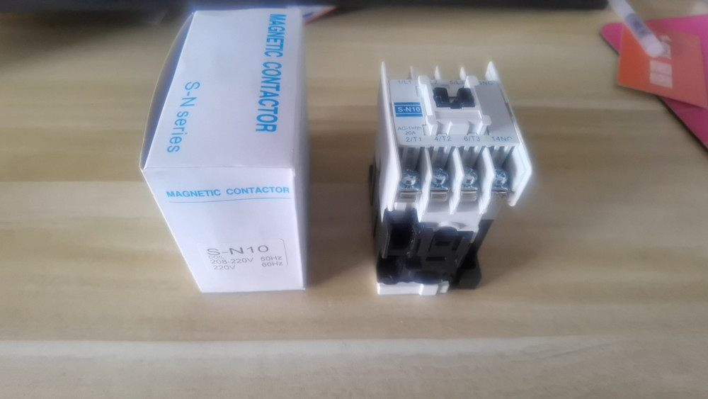 1PC Contactor AC220V S-N10 SN10