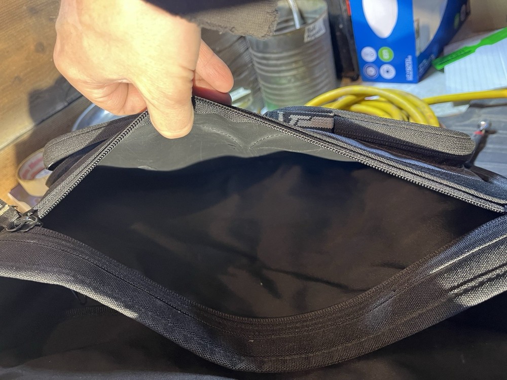 targus laptop bag 14