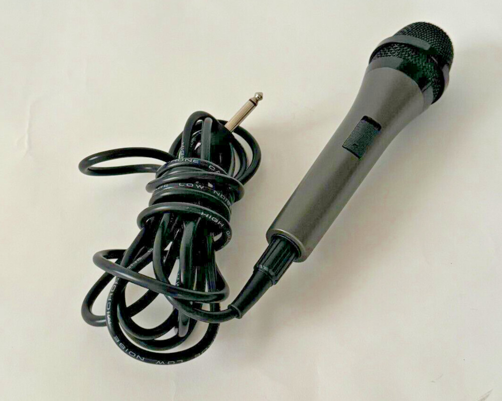 The Singing Machine SMM205 Dynamic Professional Microphone Unidirectional