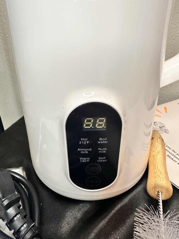 Geniuslix Automatic Vegan Nut Milk Maker Machine 24 oz Bundle In Box