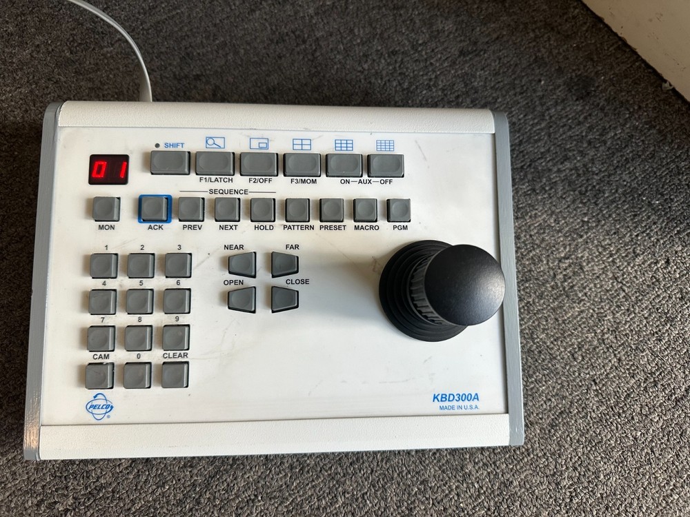 PELCO KBD300A UNIVERSAL INDUSTRIAL JOYSTICK KEYBOARD CONTROLLER With Cables