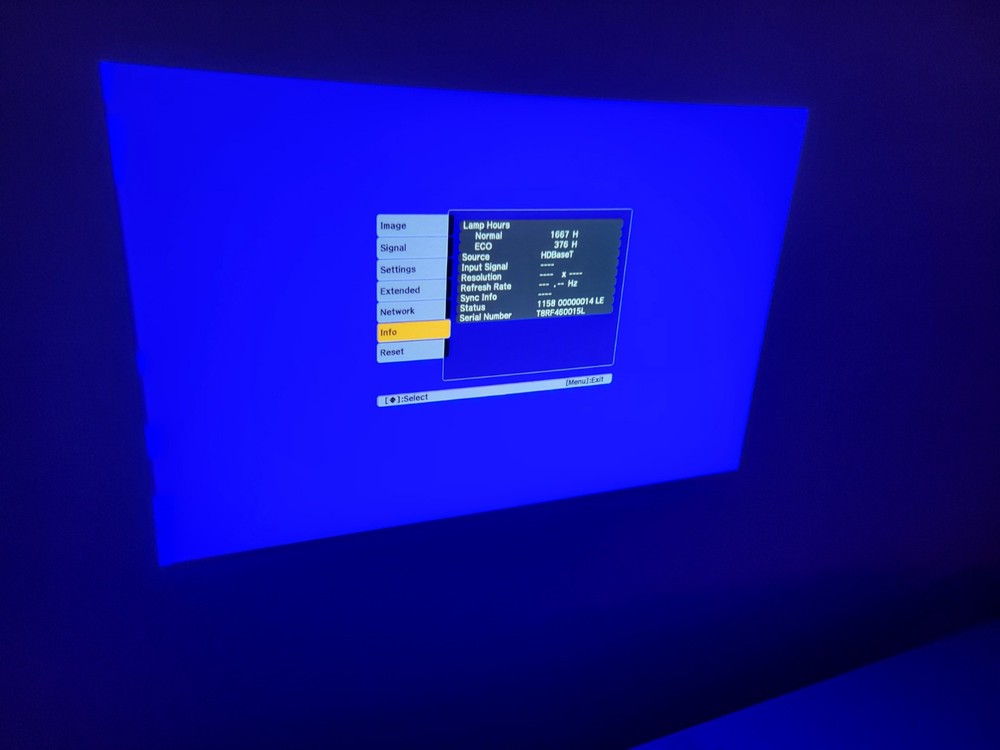 Epson PowerLite Pro G6900WU Projector