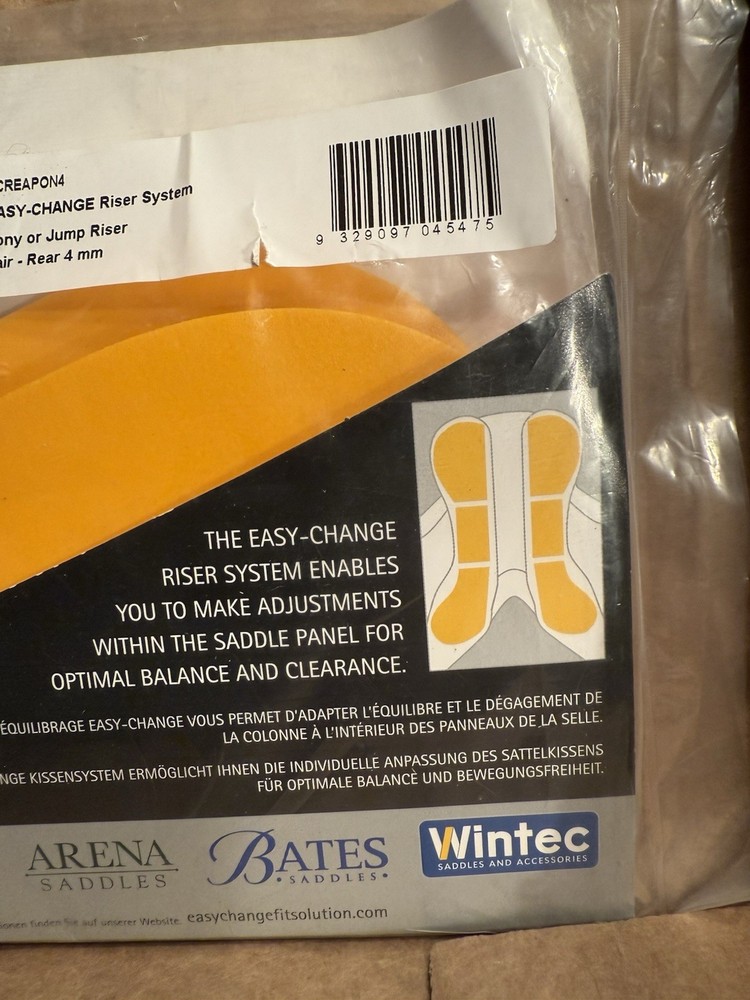 Wintec Bates Easy Change Riser System. Pair - Pony Or Jump Riser. Rear 4 mm.