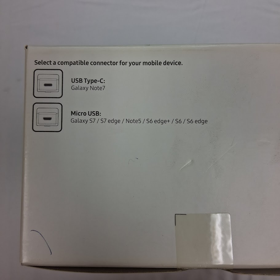 New In Box SEALED Samsung Gear VR Powered By Oculus SM-R323