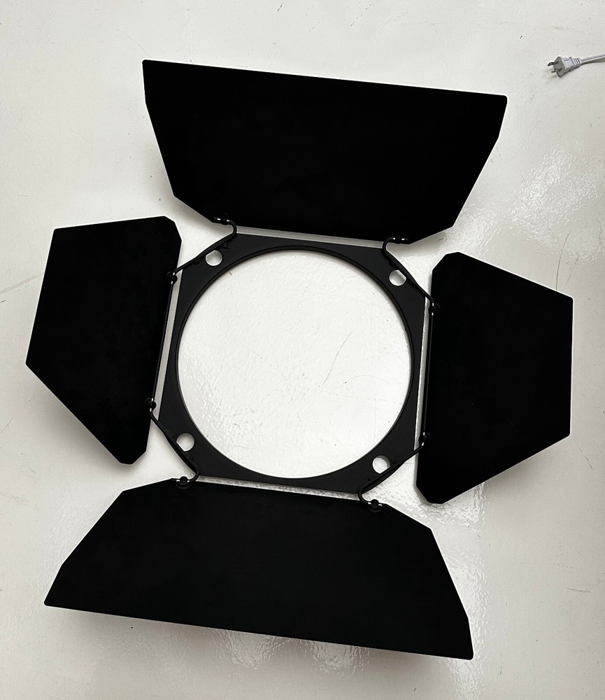 MINT! SUPER CLEAN TESTED ARRI 4-Leaf Barndoor Set