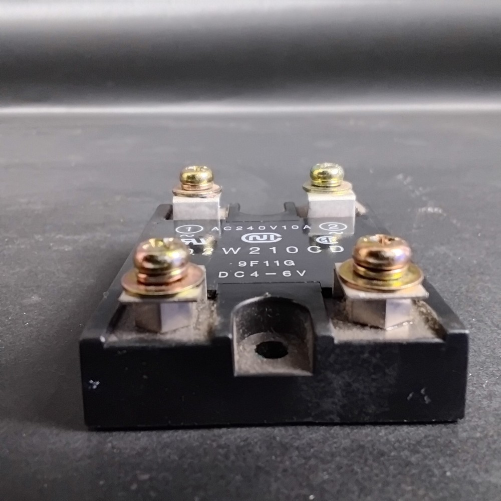 UNBRANDED D2W210CD DC4-6V SOLID STATE RELAY ($15 OBO)