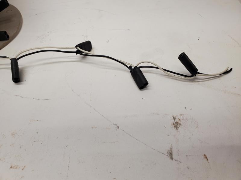 Universal Light Pigtail 34194 (833-10022)