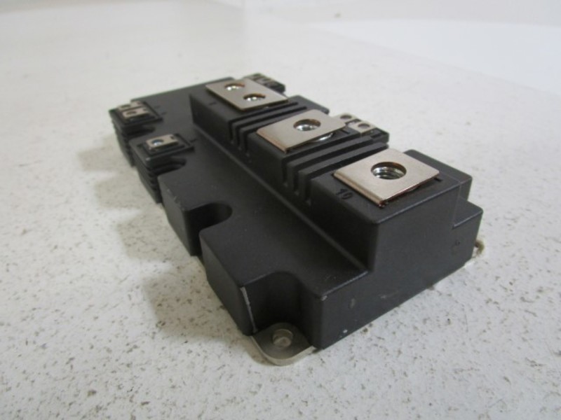 INFINEON TRANSISTOR MODULE FF900R12IP4D UNMP