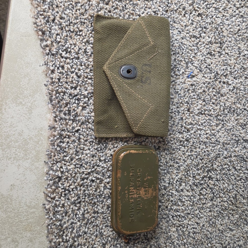 WW II WW 2 ORIGINAL WWII US ARMY FIRST AID CARLISLE BANDAGE TIN And Pouch