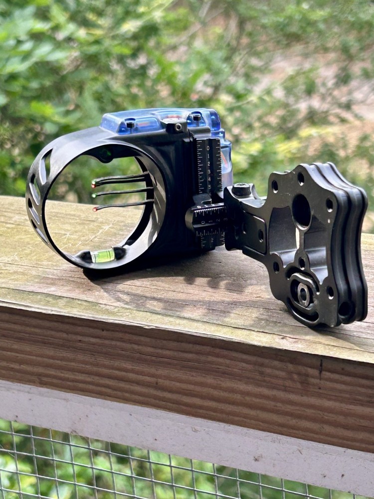 iq bow sight 4 pin right hand