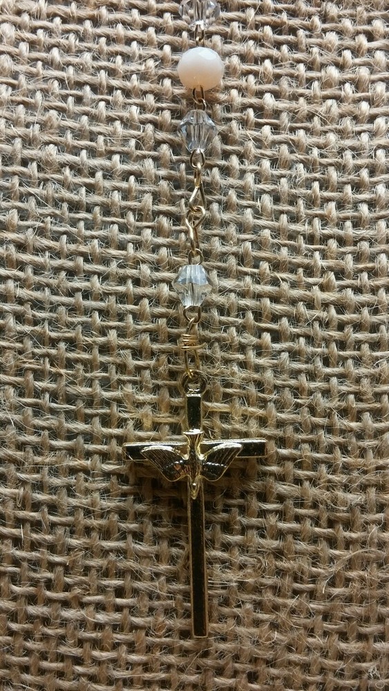 BEAUTIFUL HANDMADE ROSARY WITH CRYSTAL BEADS.