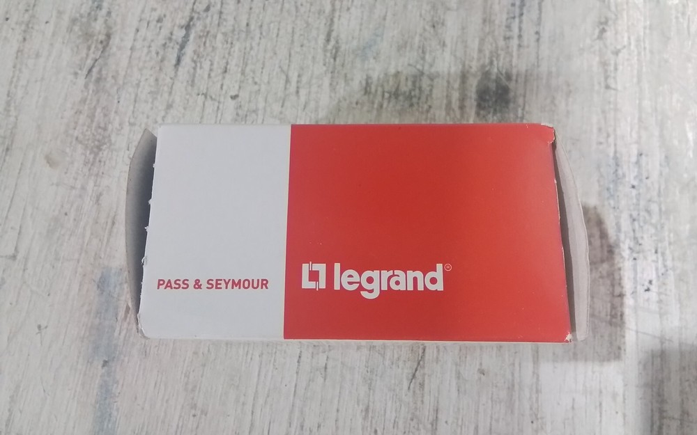 Pass & Seymour Legrand PSL515-C Connector (SP334)