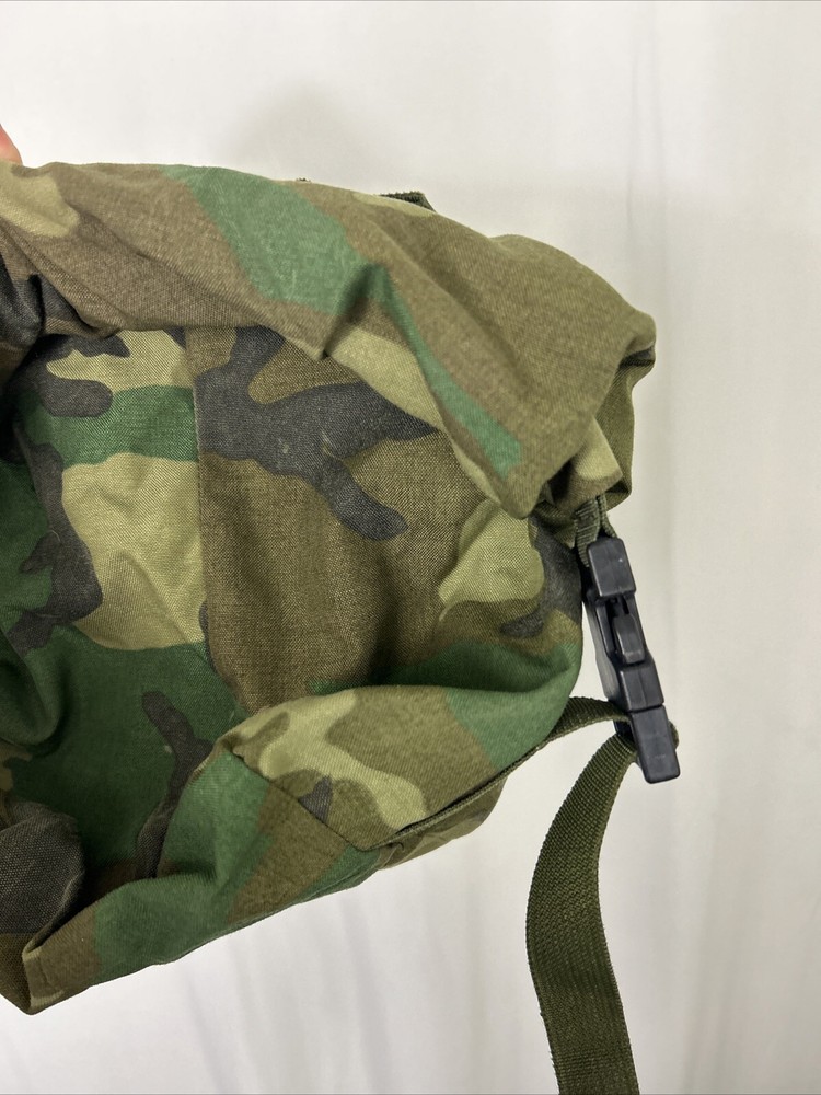 Camo Rucksack Backpack 18x12x8 Military Issue Camping Hunting Hook Loop Closure