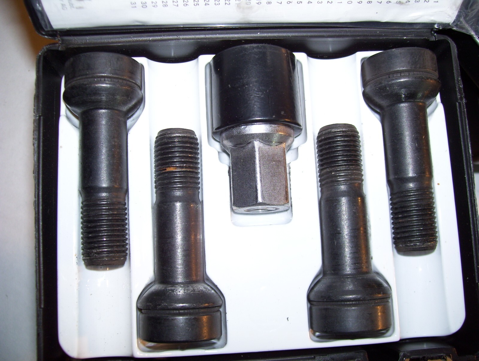 MERCEDES-BENZ A001 990 1707 OEM WHEEL LOCK SET BLACK LONG A0019901707