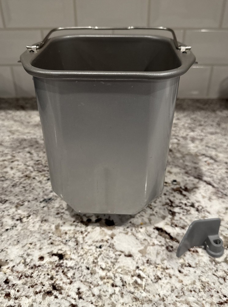 BREAD PAN  W/ Paddle For The Breadman automatic bread maker model TR-700C