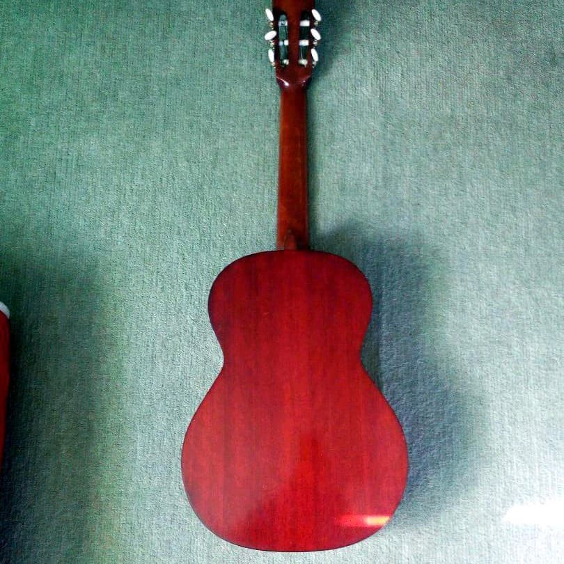 Classical Guitar with Hard Case Model Number 70