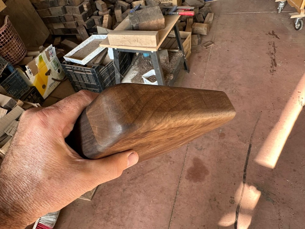 COLT 1911 CUSTOM DESIGN WALNUT PRESENTATION BOX/CASE NEW