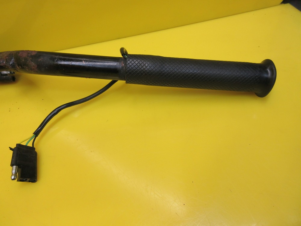 01 ARCTIC CAT THUNDERCAT HANDLEBARS HANDLE BARS LIGHT & GRIP WARMER SWITCH GRIPS
