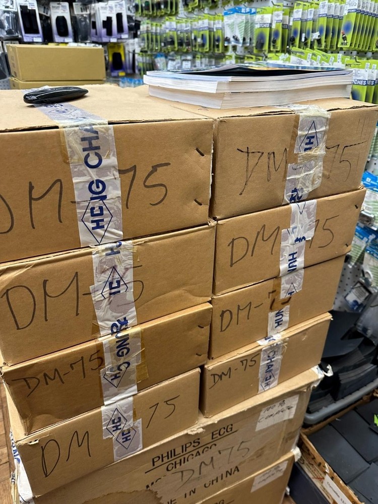 20pcs ECG NTE ELECTRONICS DM-75 Digital Multimeters - NEW