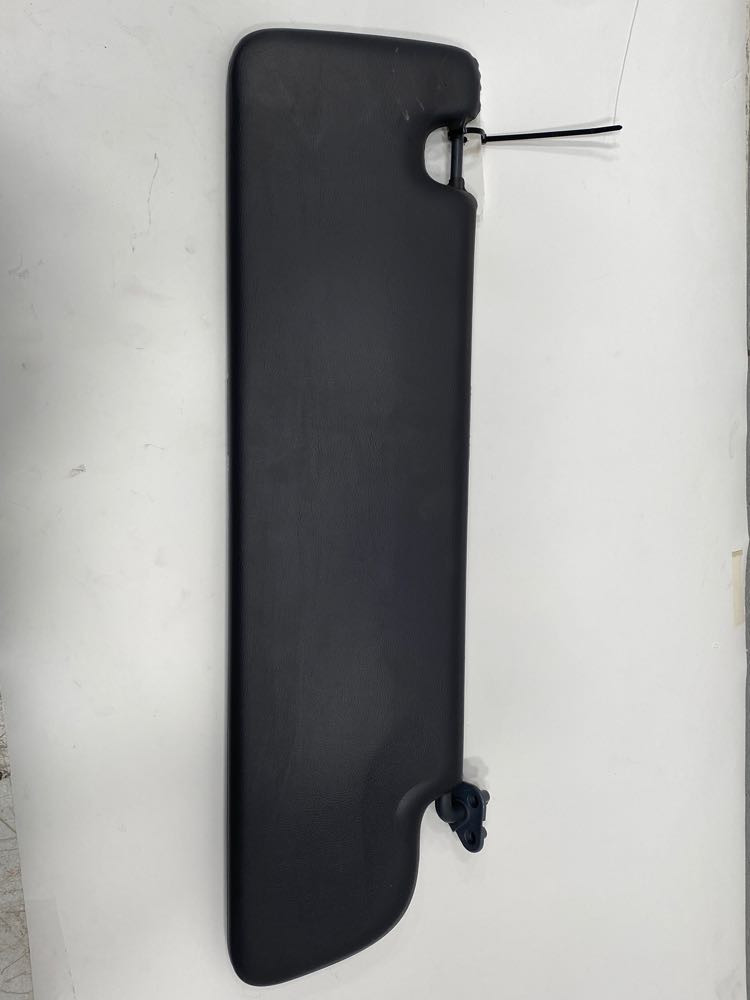 2016 Peterbilt 579 Visor (654-10610)