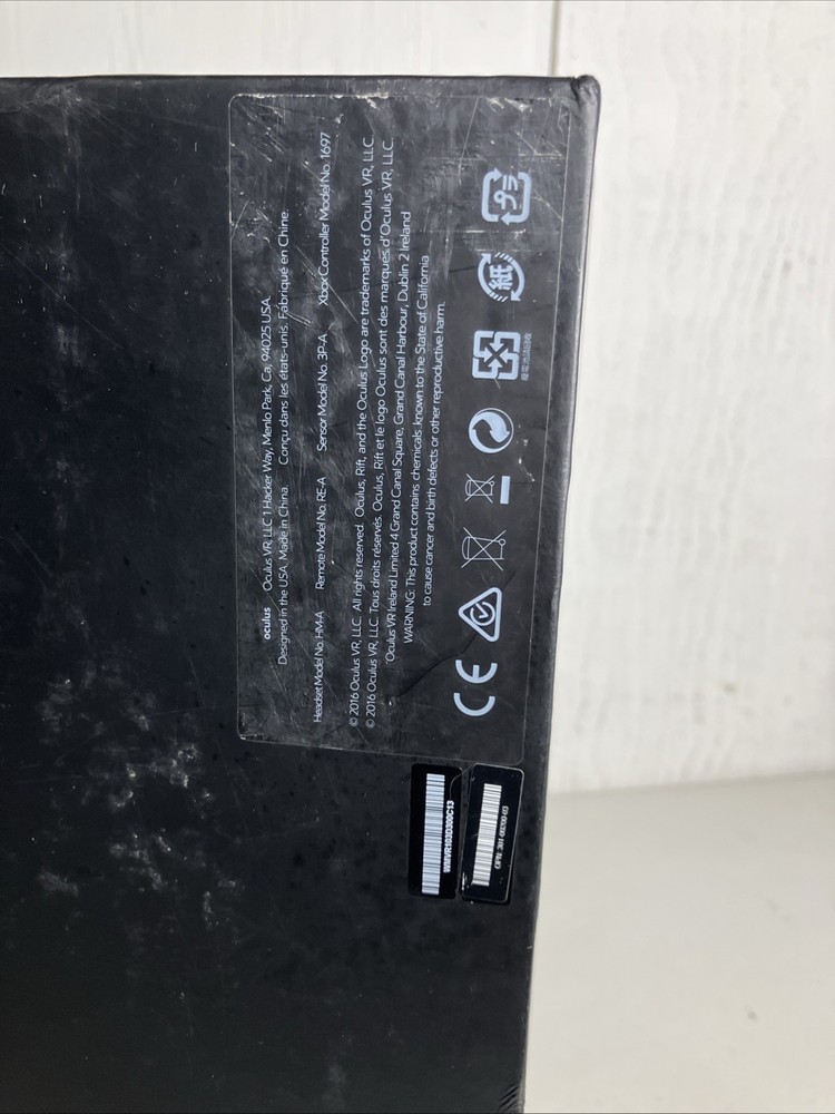 Oculus Rift CV1 Original Set for PC Virtual Reality Headset w/ Xbox Controller