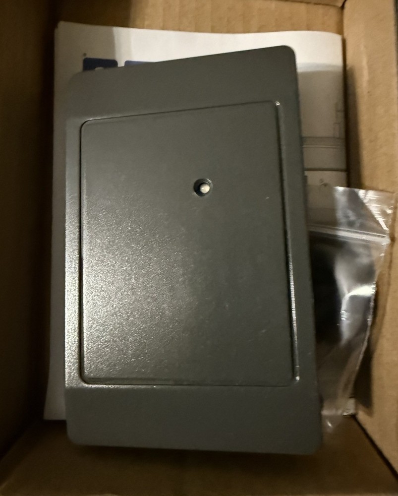 HID 5395CG100 ThinLine II Proximity Reader with Wiegand Output NEW