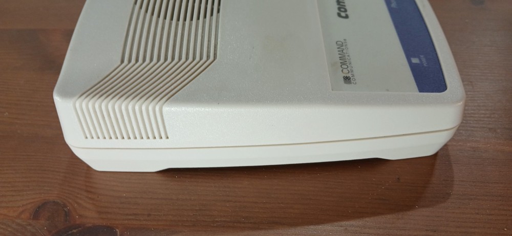 Command Communications Com (CS3500) 4-Ports External Switch