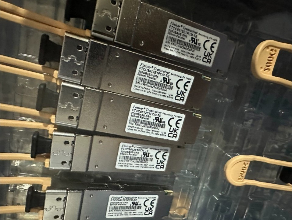 1pcs Finisar FTCC8612E1PCM 200GBASE-SR4 QSFP56 SR4 100m Transceiver Modules