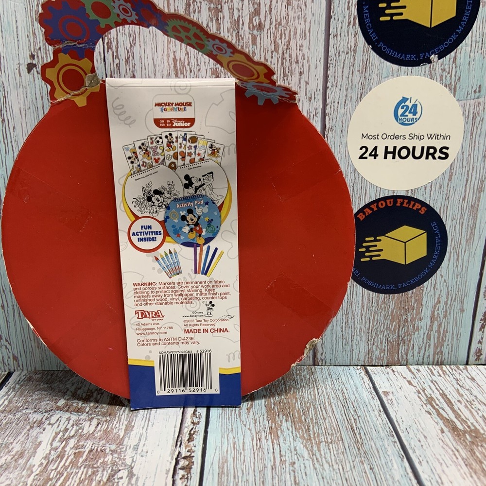 Disney Junior Mickey Mouse 33 Piece Activity Art set