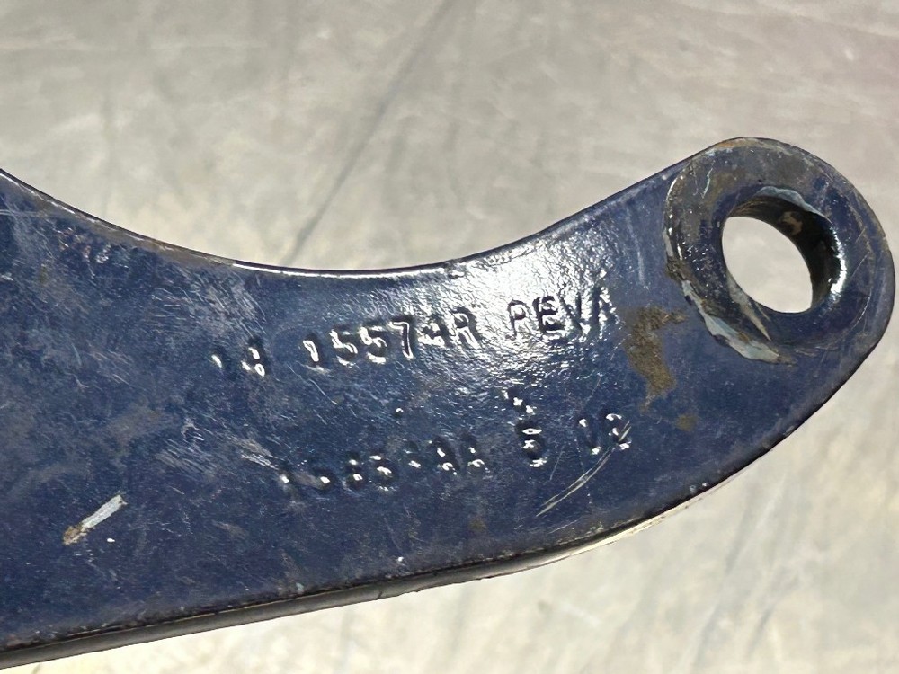 PETERBILT BRACKET-MUFFLER CAB STL RH 14-15574R