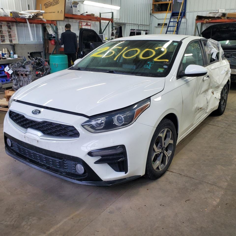 Camera/Projector Hatchback Camera Front Fits 19-24 FORTE 1164554