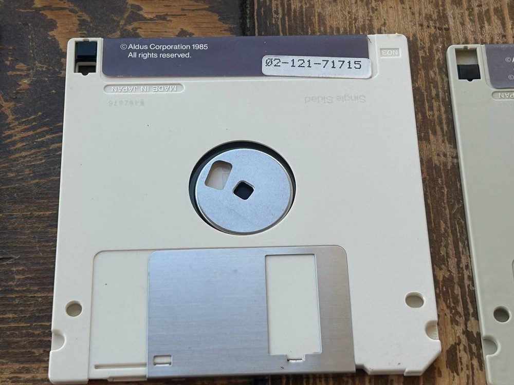 Aldus PageMaker Macintosh Boxed Software Large Disk Lot Manuals